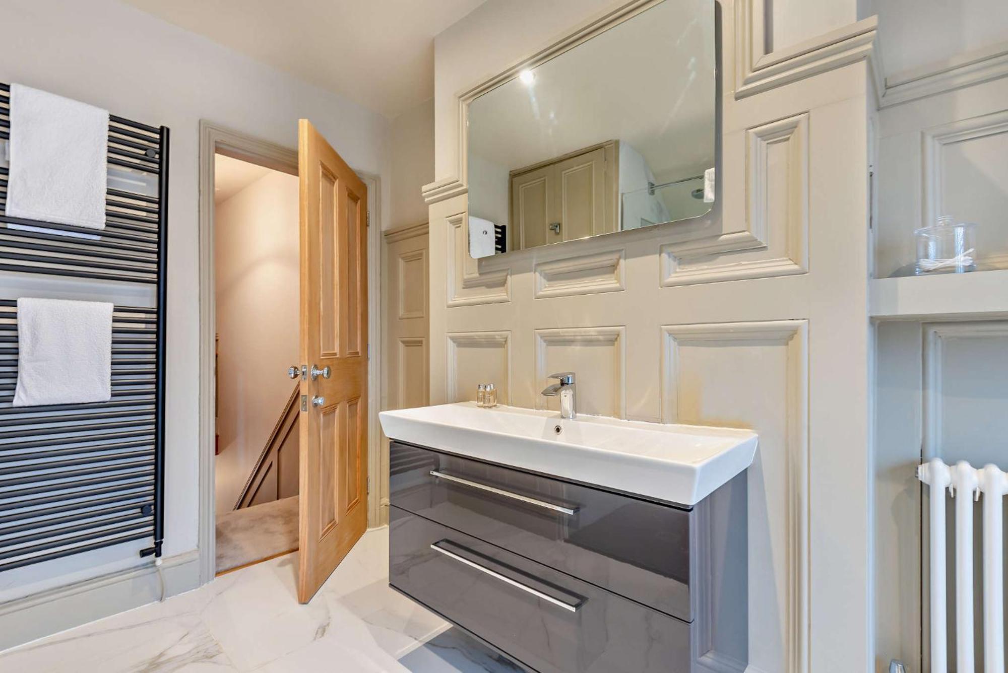 Villa Shrewsbury Townhouse - Free Parking Extérieur photo